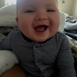 Meet your Posher, Devin